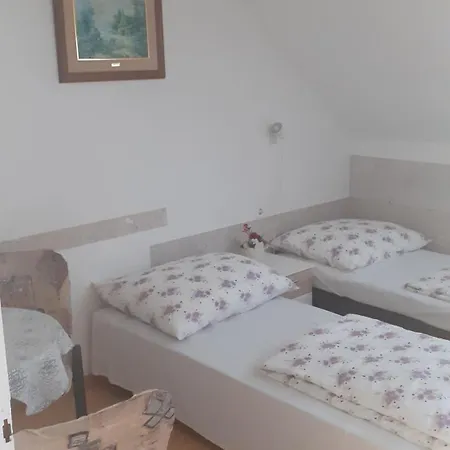 Czinger Vendégszobák 3*