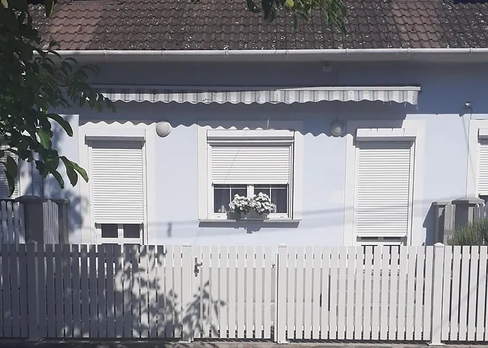 Czinger Vendegszobak